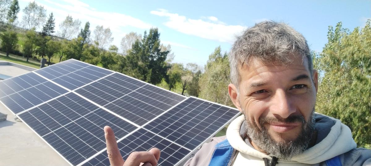 Instalación paneles solares en techo